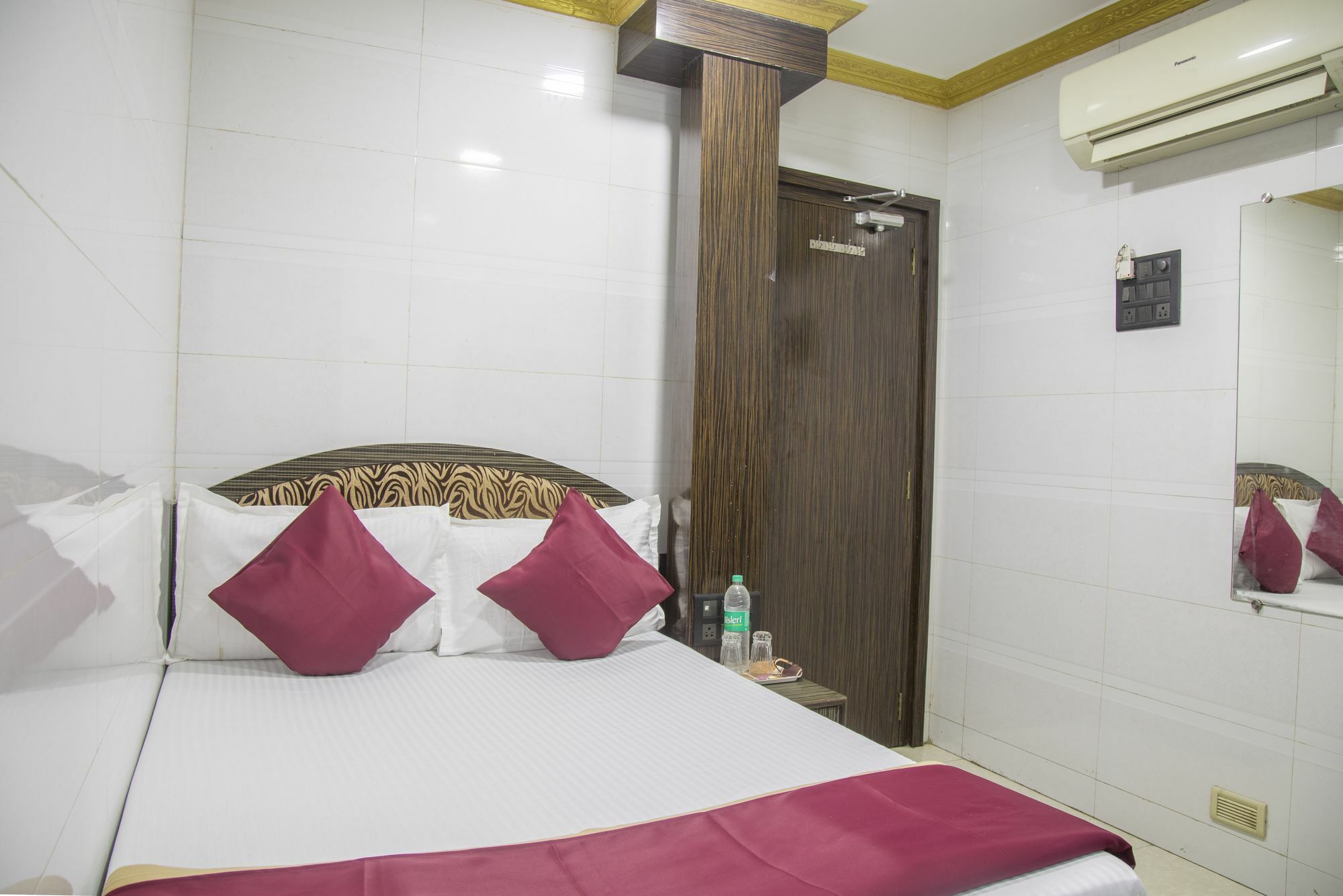 Relax Guest House Mumbai Exterior foto