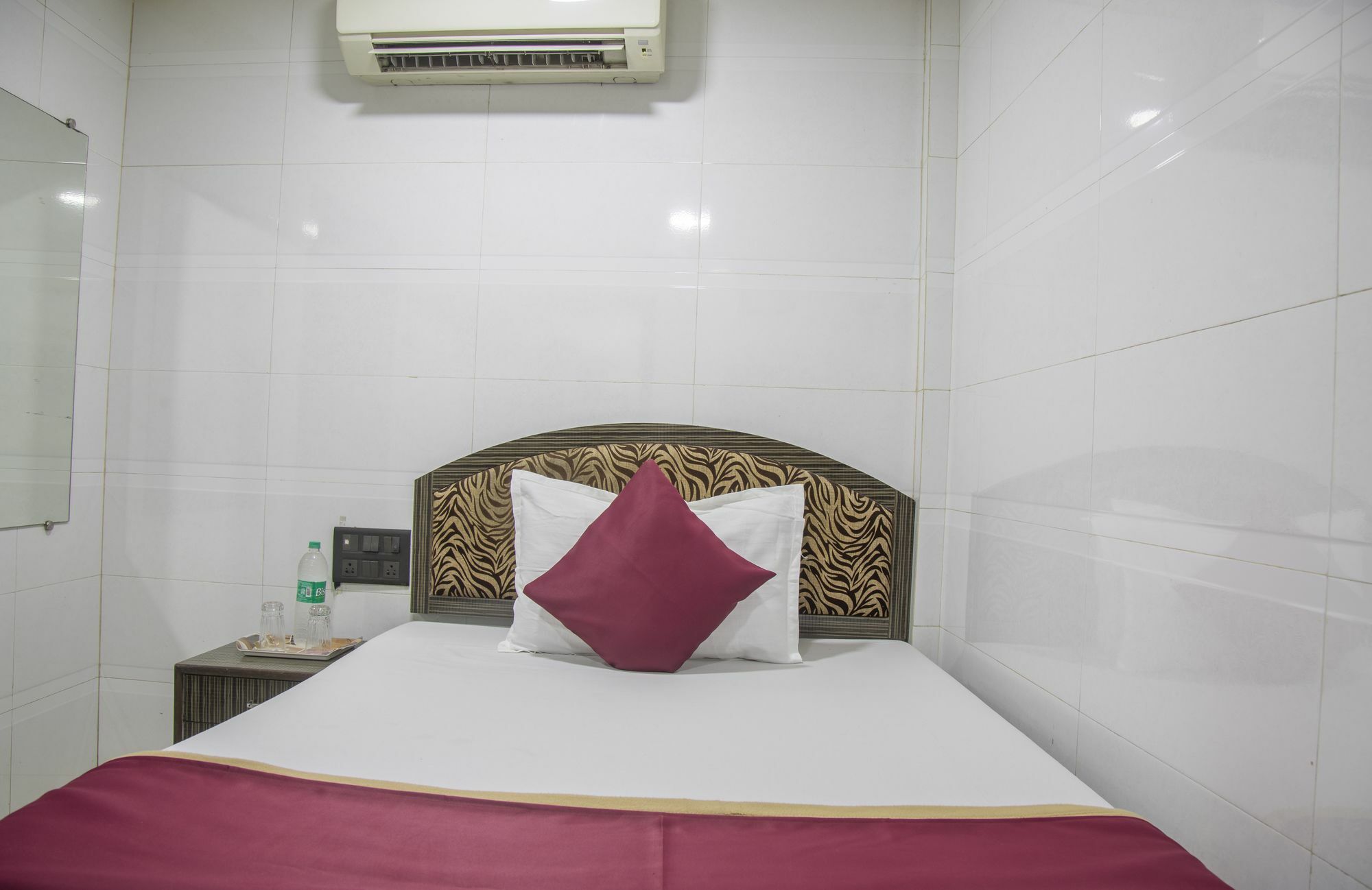 Relax Guest House Mumbai Exterior foto